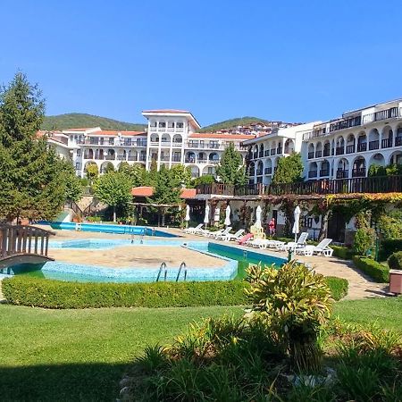 Dom-El Real Apartments 3 - Święty Włas Zewnętrze zdjęcie