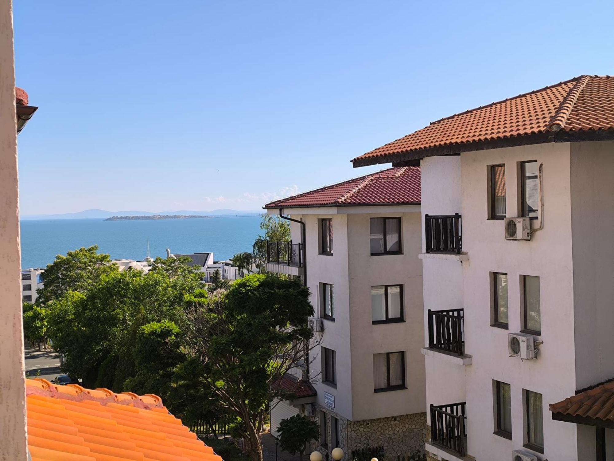 Dom-El Real Apartments 3 - Święty Włas Zewnętrze zdjęcie