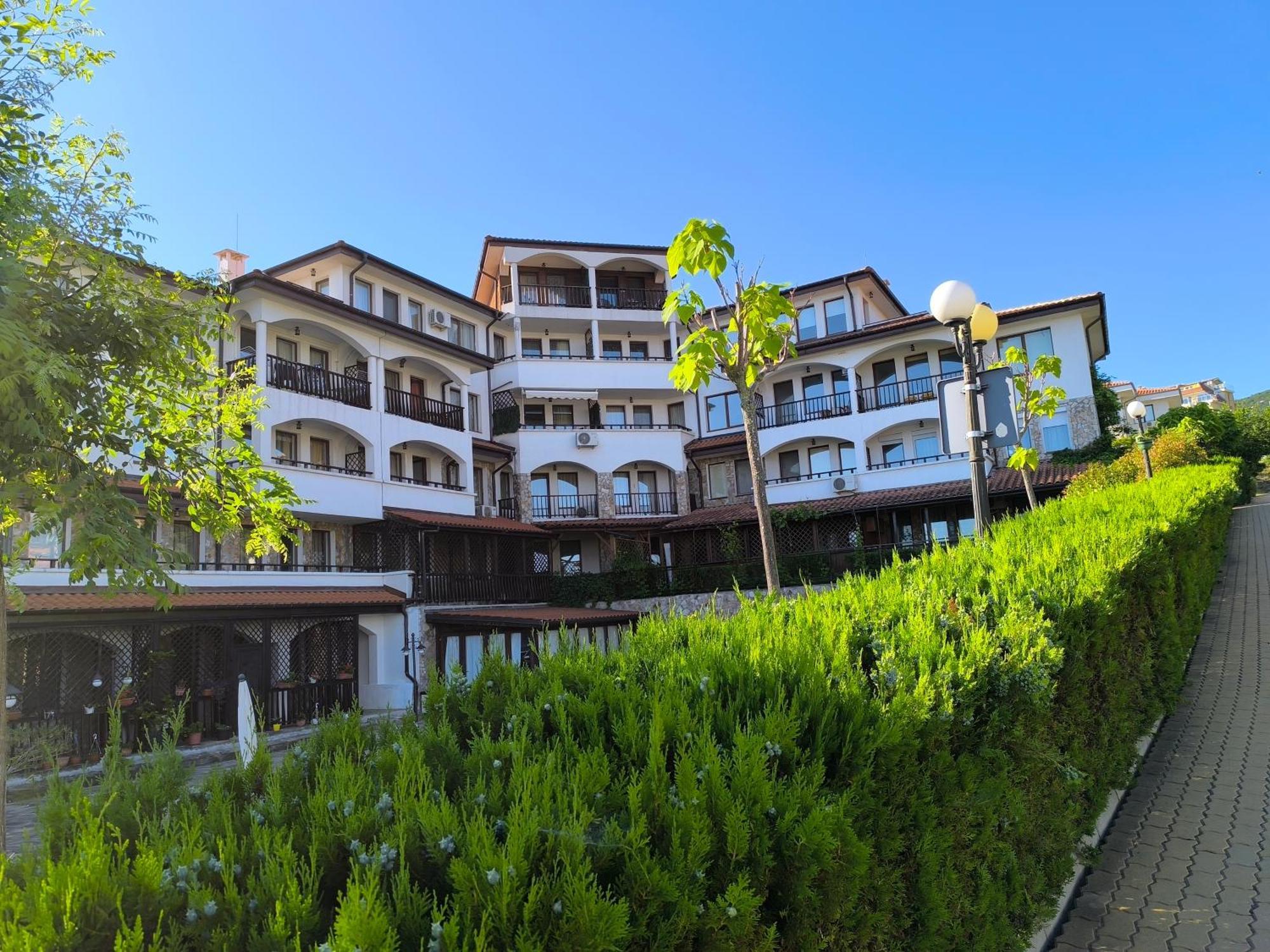 Dom-El Real Apartments 3 - Święty Włas Zewnętrze zdjęcie