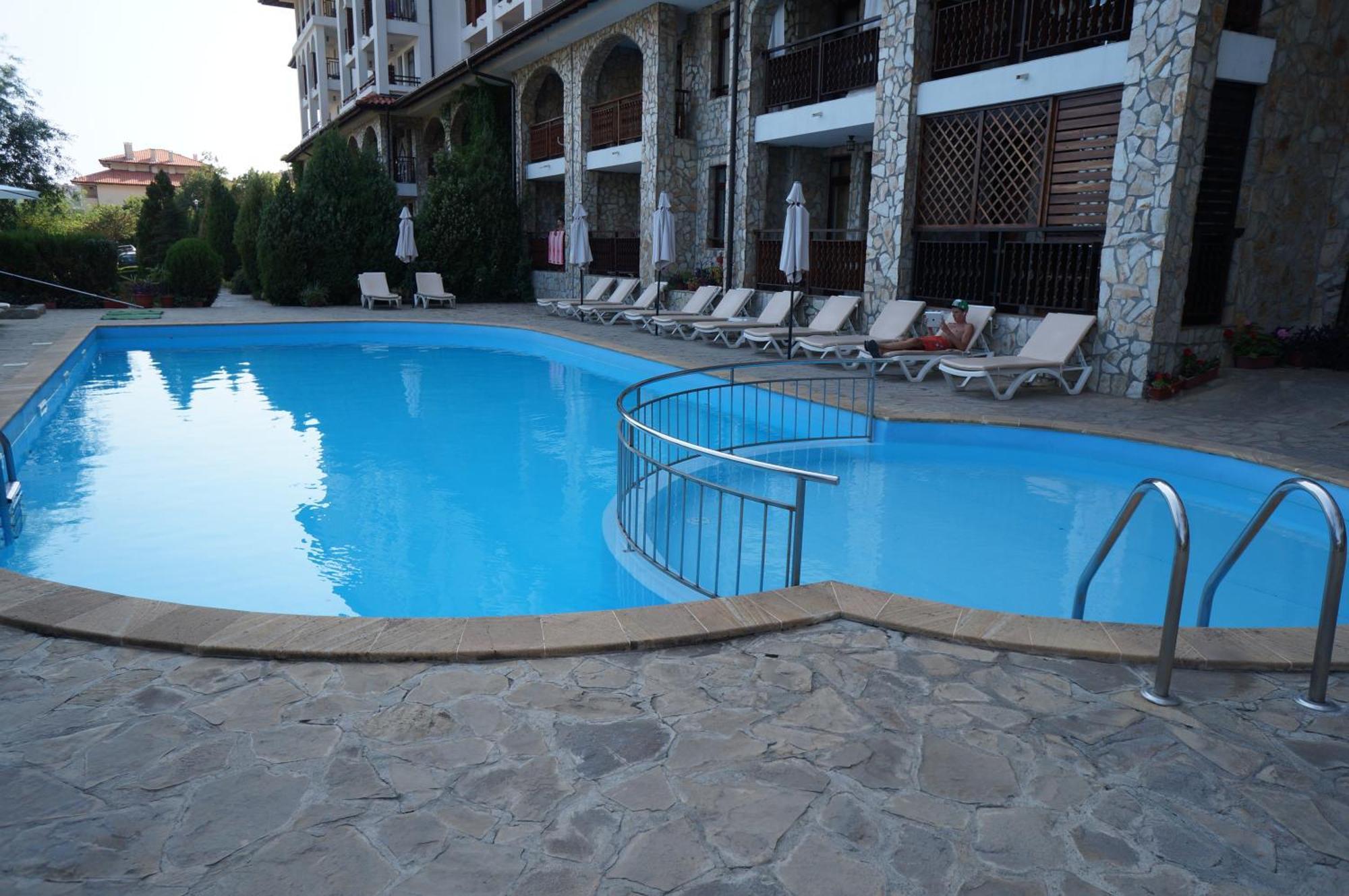 Dom-El Real Apartments 3 - Święty Włas Zewnętrze zdjęcie